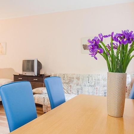Cozy Apartments Near Olympic Stadium Київ Екстер'єр фото