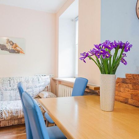 Cozy Apartments Near Olympic Stadium Київ Екстер'єр фото