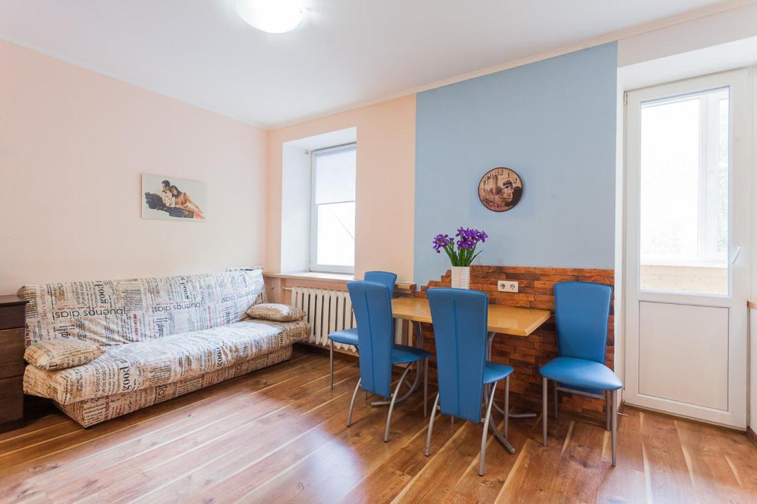 Cozy Apartments Near Olympic Stadium Київ Екстер'єр фото
